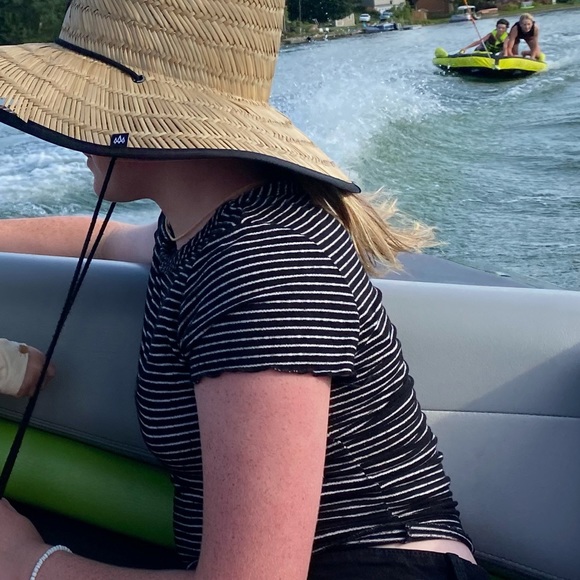 Olivia Rae Top - Picture 3 of 3